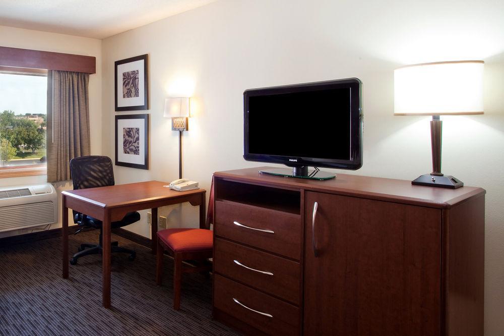Hampton Inn & Suites By Hilton Chicago Schaumburg Il Exteriör bild